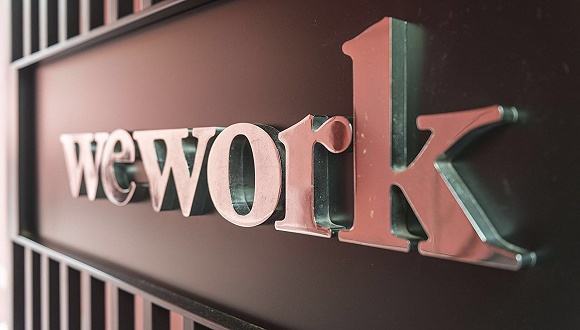 WeWork正式接受软银救助 创始人让出控股权离开董事会